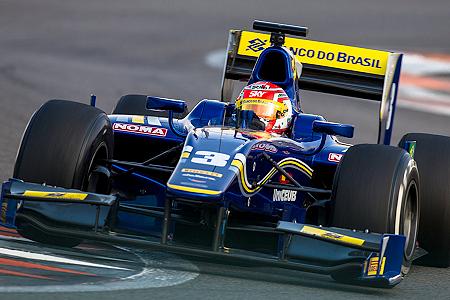 今年のザウバーF1カーはブルーとイエローのカラーリングか