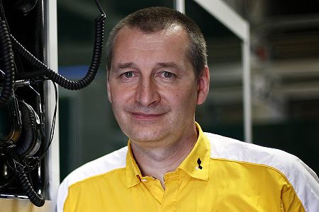 今年のエンジンは昨年とは「別物」だとルノー