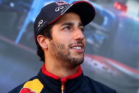 ボスのベッテル引退発言に首をかしげるダニエル・リカルド