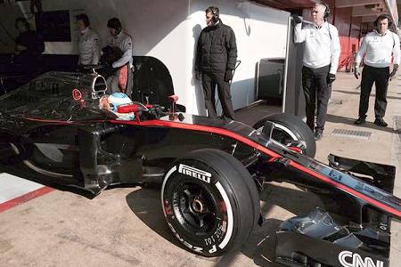 クラッシュのアロンソ、最大48時間の経過観察