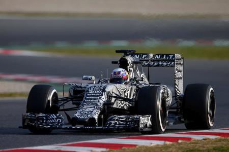 「ルノーエンジンにはまだ問題がある」とレッドブル