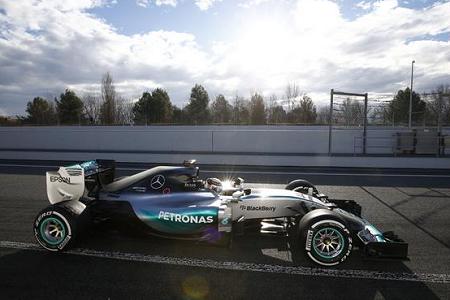 【2015年プレシーズンテストまとめ】本命メルセデスAMG、追い上げるフェラーリ、苦難のマクラーレン・ホンダ
