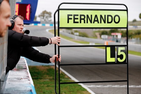 フェラーリの車載映像、アロンソ事故の謎を解くカギに？