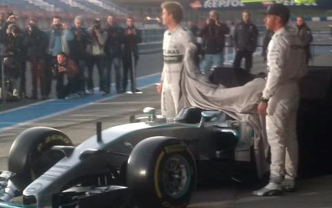 メルセデスAMGのチーム内バトル、2015年はより過激に