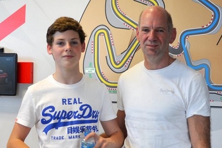 ニューイの息子がミック・シューマッハのチームメートに