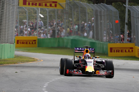 不振のレッドブル、手強くなったフェラーリ