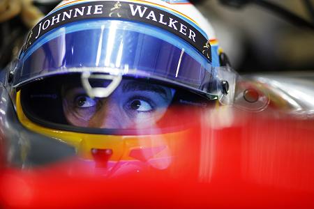 尾を引くアロンソ事故関連報道。それに対する批判も