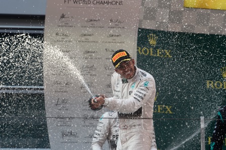 ハミルトン、中国GPでひんしゅくの嵐