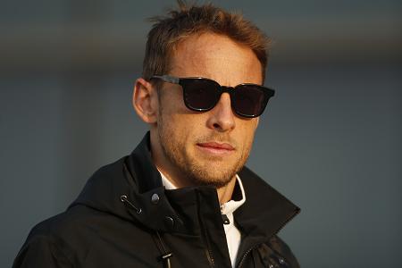 【マクラーレン・ホンダ】「さらなるパフォーマンス向上に取り組む」ジェンソン・バトン／F1バーレーンGPプレビュー