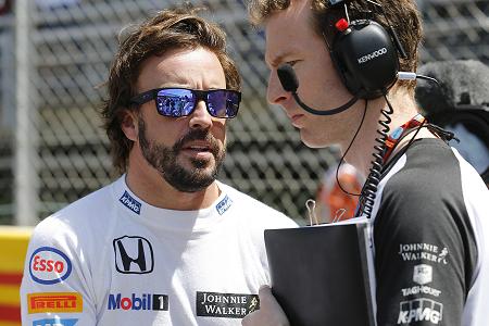 マクラーレン・ホンダには2倍速での改善が必要だとアロンソ