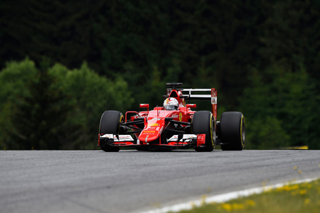 ベッテル「優勝狙いは非現実的」