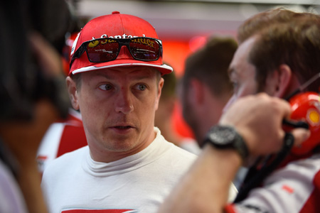 フェラーリはライコネンがスピンした原因を説明すべき