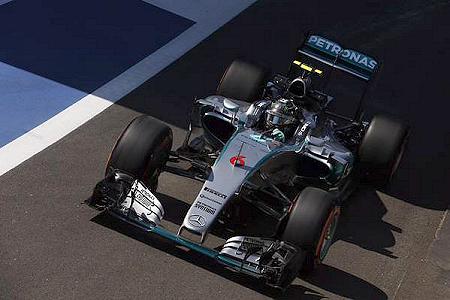 【P2速報】フェラーリ勢がメルセデスの1-2を阻止　マクラーレン・ホンダはペース上がらず／F1イギリスGP