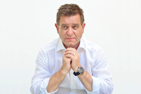 がんと闘う元マクラーレン専属医師