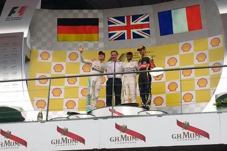 【決勝速報】あと2周…フェラーリ襲ったタイヤ破裂　ロータス表彰台獲得／F1ベルギーGP