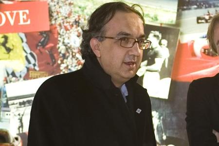 フェラーリ会長、モンツァでレッドブルにエンジン売り込みか