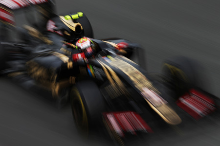 ロータス、破たんの報に反発