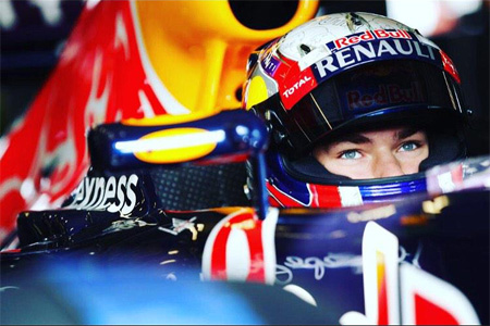 レッドブル、19歳GP2ドライバーを控え選手に