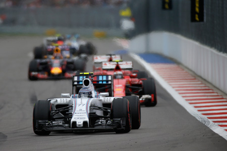 ウィリアムズ「あんな形で表彰台を失うとは」／F1ロシアGP決勝