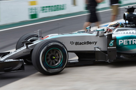 メルセデスAMG注目の“Sダクト”はダミー