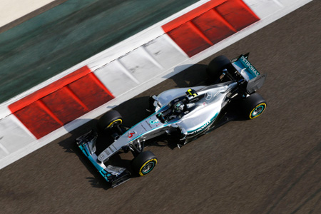 メルセデスAMG「ニコ、6戦連続ポールの快挙」／F1アブダビGP2日目