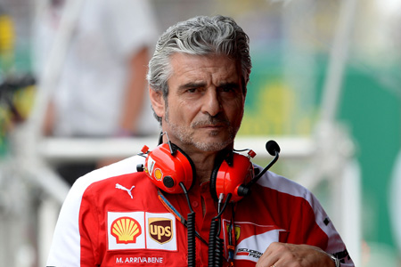 フェラーリのチーム代表がカメラマンに暴言