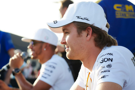 最終戦のスタート、ハミルトンはさらに攻撃的にいくと予想するラウダ