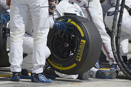 ピレリ、フルアタックできる新タイヤ導入に向けて「喜んで会議開催」へ