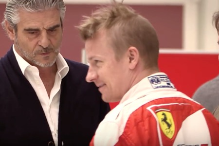 【動画】ライコネン、フェラーリ新車シート合わせで笑顔も