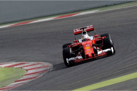【バルセロナ・テスト1回目】アロンソ順調 フェラーリがウルトラソフトで2日目トップタイム