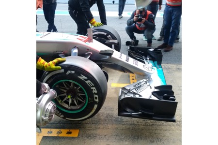 【バルセロナテスト1・4日目午前周回数】アロンソ3周 メルセデス新ウイング「シャークアタック」で99周