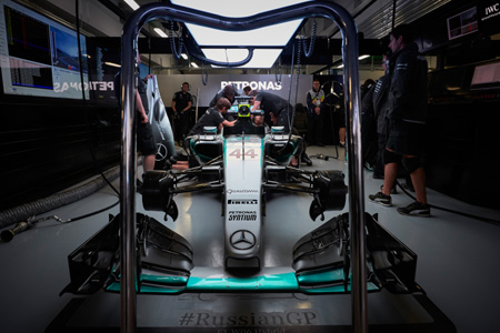 メルセデスAMGの2016年型車は昨年の「進化形」とヴォルフ