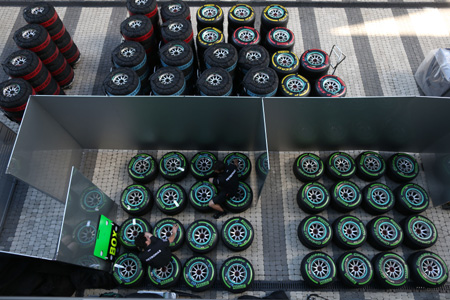 フェラーリ、タイヤ戦略でメルセデスAMGを上回れるか