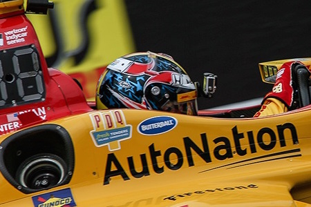 【動画】ヘルメットに取り付けられた「バイザー・カム」は迫力満点