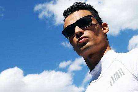 魅力的なメルセデスAMGの2017年シート、射止めるのは誰だ？