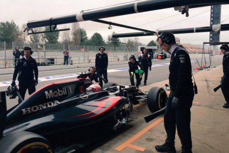 【ホンダF1】「明日からはレース距離を走らせたい」長谷川裕介（ホンダF1プロジェクトリーダー）【バルセロナ合同テスト2】3/2（水）