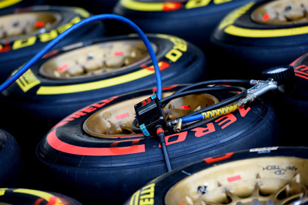 F1テストでタイムが伸び悩み、その原因はタイヤ