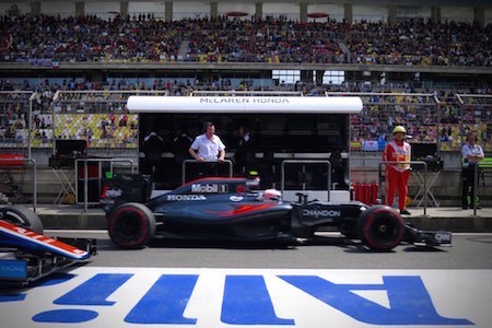 【1周目から大混乱】F1中国GPレース フェラーリ同士討ち！ホンダ2台はトップ10圏内