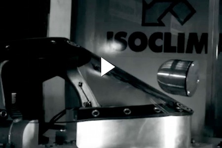 【動画】レッドブルの『エアロスクリーン』はミサイルも防ぐ？事前テスト動画を公開