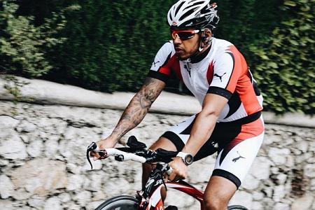 メルセデスAMG、ハミルトン欠場のうわさに「対応する価値もない」