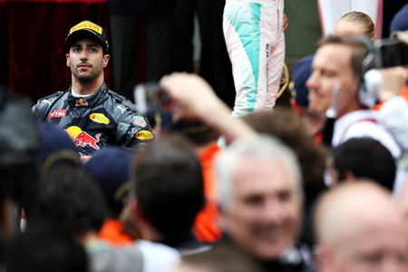 モナコGP優勝を逃し、怒りのリカルド「2レース連続で失敗された」　ミスはなぜ起きたのか