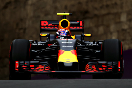 レッドブル「やや苦戦ぎみ」／F1ヨーロッパGP1日目