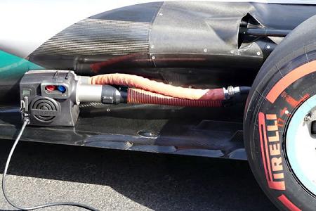 メルセデスAMGの違法空気圧制御デバイスが明らかに？