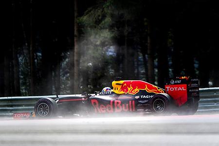 レッドブル「明日はスーパーソフトでスタートしチャンスを狙う」／F1オーストリアGP2日目