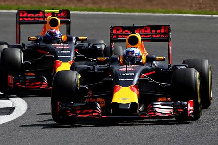 レッドブル「フェラーリと表彰台争いができそう」／F1イギリスGP1日目