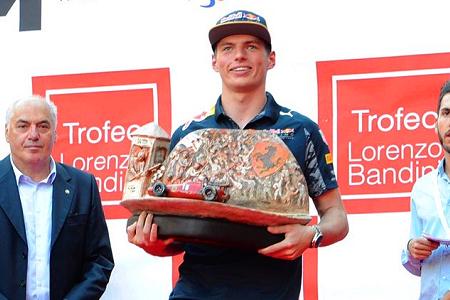 フェルスタッペン「すでにフェラーリは超えた」 高評価のリカルドにも勝ち越し