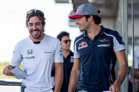 アロンソ、現在のフェラーリやサインツを語る