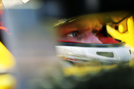 ヘッドレストが吹き飛ぶ大クラッシュも、マグヌッセンは軽傷