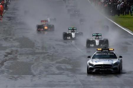 【2017年F1ルール】ウエット時のセーフティカー先導ローリングスタートは廃止。スペアPUによるグリッド降格回避も禁止に