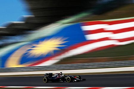 【P1レポート】ホンダ新PUのアロンソが5位と好調　ルノーから出火で一時騒然／F1マレーシアGP